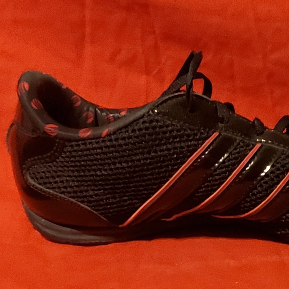 Adidas lightweight black and red sneakers - sz 10 - Picture 5 of 6